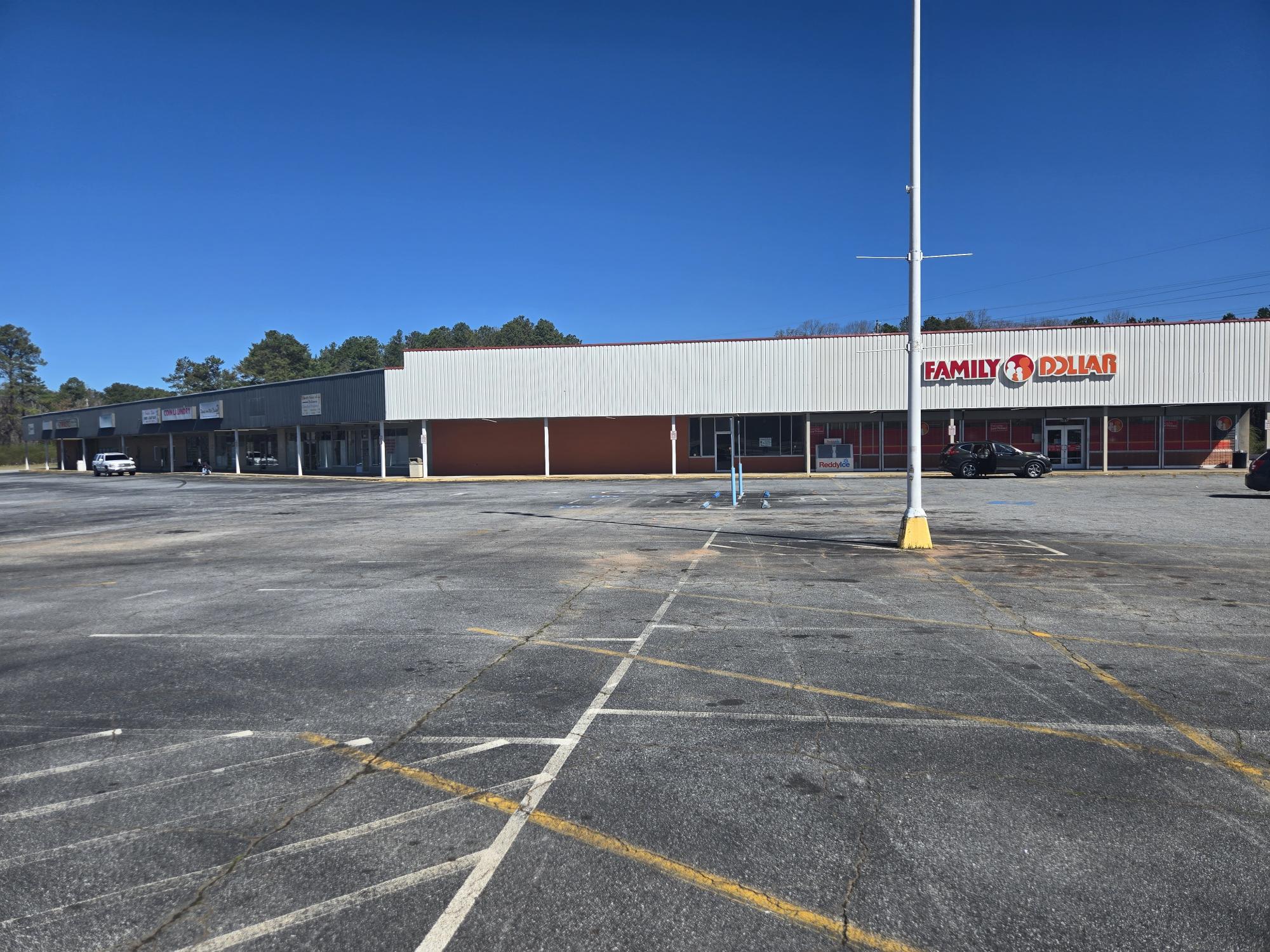 Jamestown Plaza - Family Dollar